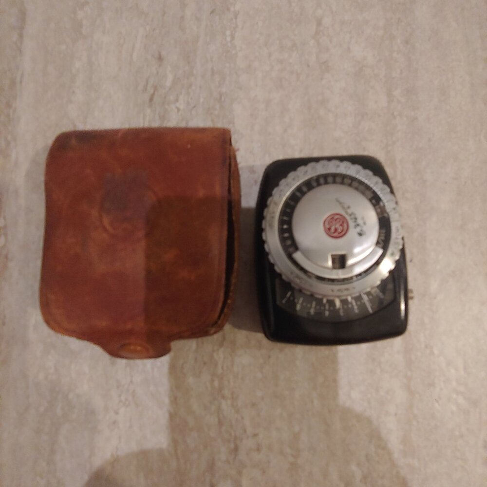 Vintage GE General Electric PR-1 Light Exposure Meter w/ case